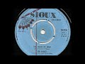 JOE HIGGS ♦ The Wave Of War {SIOUX 7" 1972}