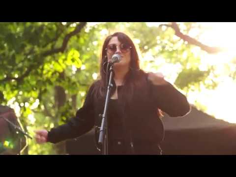 Elina Born -   Kõnõtraat