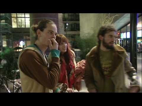 No° 03.3 Evelinn Trouble - How To Rotate - A sHOWTOgo.ch by Stadtklang