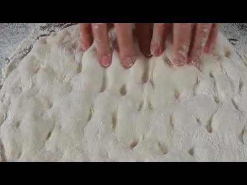 IMPASTO E STESURA PIZZA 80% DI IDRATAZIONE🍕RITA CHEF |Tutorial.
