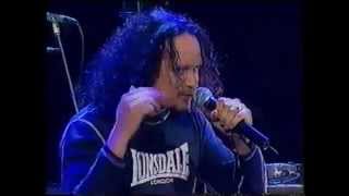 the Screaming Jets, C&#39;mon.  Live-Footy Show 2002