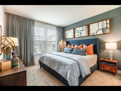 D04: 3 bedroom 2 bathroom with den -  1367 sqft