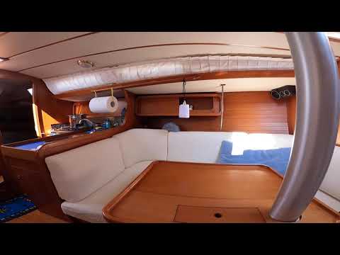 Grand Soleil 343, com'è sottocoperta.