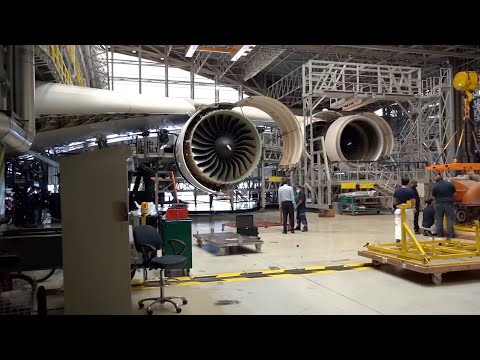 INSIDE EMIRATES A380 IN SERVICE CENTER