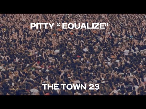 PITTY NO THE TOWN, CANTANDO “ EQUALIZE “