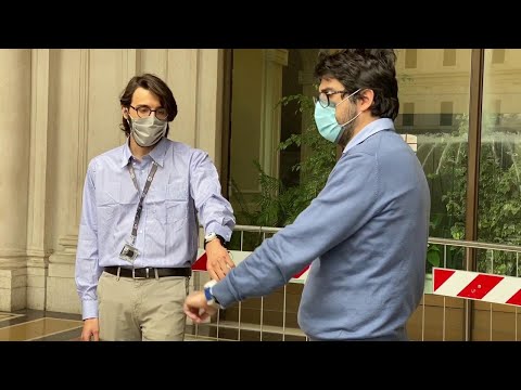 IIT tests bracelet that warns when you get too close to another person