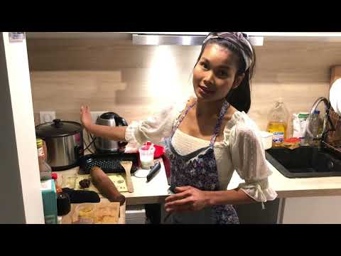 Le SINGE cuisine une SOUPE ACIDULÉE CAMBODGIENNE... A la LANGUE de BOEUF (recette plat khmer)