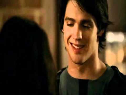 TVD Music Scene - Pacer - Systems Officer - 1x12