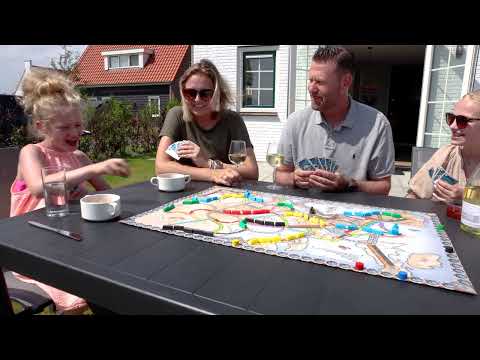 Genieten en bordspellen spelen met de familie bij HUB Resorts Knuitershoek