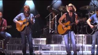 Kenny Chesney feat. Mac McAnally - Down The Road