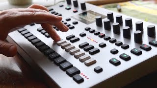 Video thumbnail for Analog Four Mk2 Sound Demo – A Beautiful Sounding Synth by BoBeats