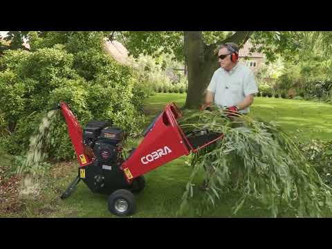 Cobra CHIP650L petrol wood chipper - Image 2