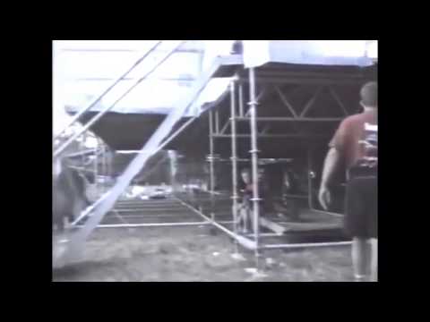 Драка между Napalm Death и Коррозией металла в 1994, Rock Summer,  Таллин