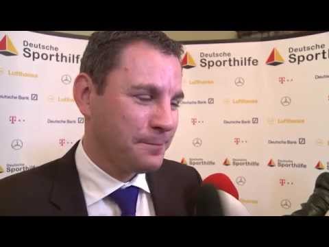 Wiesbadens Oberbürgermeister Sven Gerich zum BALL DES SPORTS 2015