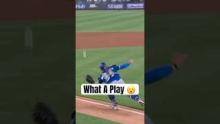 Brandon Valenzuela makes an incredible diving grab ???? #MLB #BlueJays