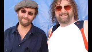 Chas N&#39; Dave- Diddle Um Song