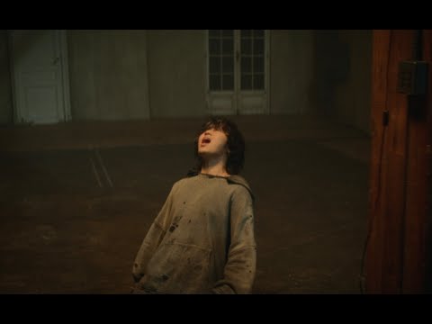 「Happy Ender」Official Music Video のサムネイル