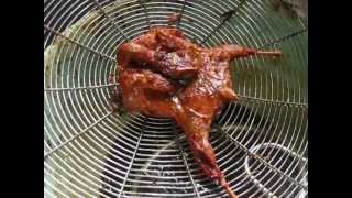 preview picture of video 'Jakarta Restaurant 6 Fried Quail Mak Nyoss Wong Klaten Burung Puyuh Goreng'