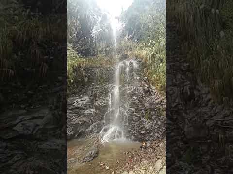 #perfil #mariscal #sucre #Ruco #Pichincha #cruz #loma #cascada #Quitu #cara #palmeras #escondida #pa