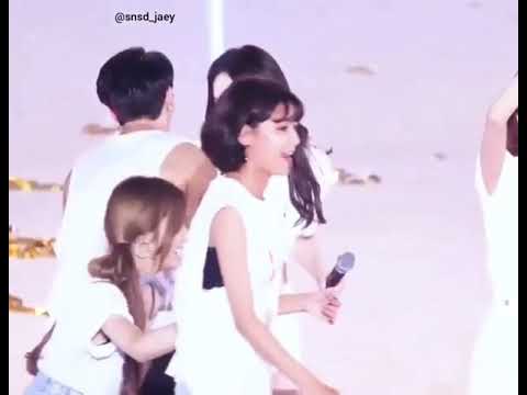SNSD Taeyeon & SHINee Jonghyun