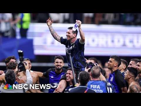 Argentina beats England to reach finals