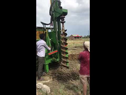 Tractor piling machine, for drilling soil, automation grade:...