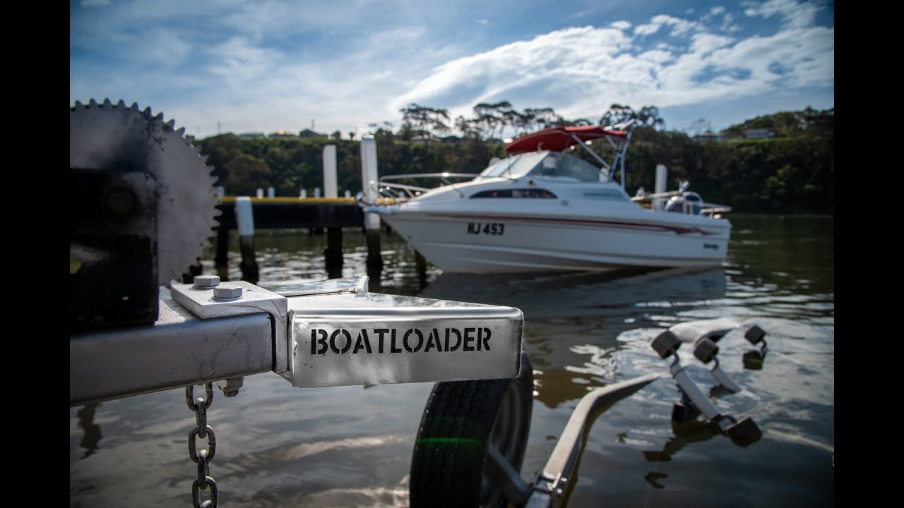 The BOATLOADER™ “Launch & Load” System
