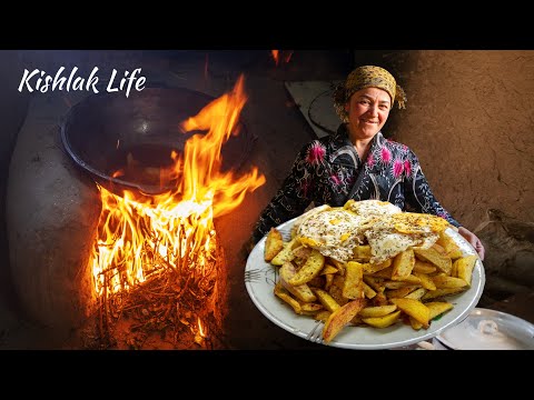 The roasting of delicious potatoes in the village | Meaty and juicy mountain potatoes