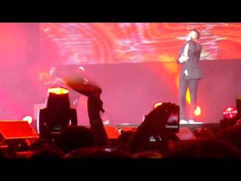 (Fancam) 230911 F1 Grand Prix What Can I DO- SEUNGRI