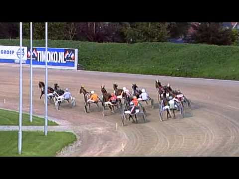 Victoria Park Wolvega 28-9-2013 KOERS 4 COSY BOKO - D.P. TESSELAAR