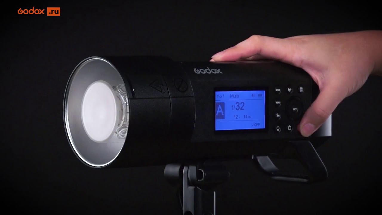 Вспышка аккумуляторная универсальная Godox Witstro AD400 Pro