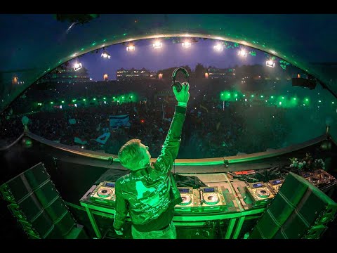 Armin van Buuren & Sunnery James & Ryan Marciano - You Are (LIVE Tomorrowland 2017)