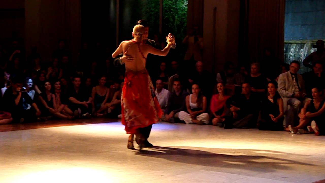 ALEJANDRA MANTINAN E LEANDRO PALOU - 4º WORKSHOP MILONGA SEVILLA 2013 - I