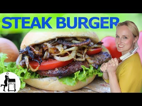 Steakburger / Steaksemmel / Steakbrötchen / Die Frau am Grill