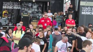 Gallows - Vulture (Act II), Guest vocals Jeremy of ADTR, Warped Tour Milwaukee 2009