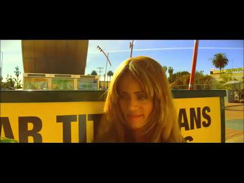 Videoclip de They Call Her The Cat — Elton John