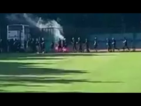 Kibice Lechii Gdańsk atakują kibiców Gryfa Wejherowo. Mecz GKS Kolbudy - Gryf Wejherowo | 11.06.2023