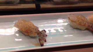 Prawn Sushi Still Alive! Live Breakfast at Tsukiji Fish Market