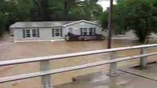 preview picture of video 'Hope Indiana Flood 2008 (7)'