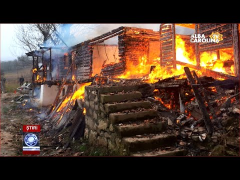 2 case mistuite de flăcări în Poșaga de Sus