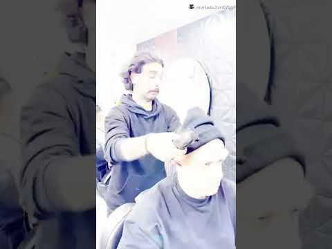 Fryzjer zdjął czapkę klienta… i nie mógł uwierzyć w to, co zobaczył! 😂✂️