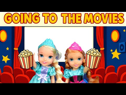 Going to the movies ! Elsa & Anna toddlers - popcorn - Barbie dolls