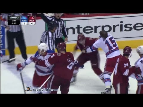 Derek Dorsett vs Chris Brown Oct 3, 2013