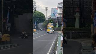 Download lagu Truck Full oleng parah #doaibu #drivertruck #truckolengviral mp3