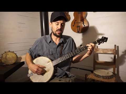Clifton Hicks - Hills of Mexico (Roscoe Holcomb) Two-Finger Banjo