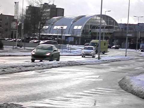 a1 ambu 17-174 komt terug uit een melding in zwartewaal