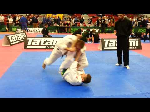 Premier BJJ Bristol Open 2014 Mateusz Kacperski, match 2, blue belt, under 82.3kg
