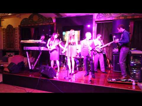 Give Me one Reason - Groove Shift Band @ Chicago Emmy Awards 2013