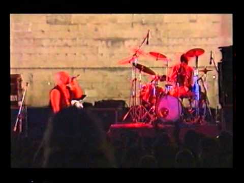 bisca99posse - tammuriata  del lavoro nero (INCREDIBILE OPPOSIZIONE TOUR 94)