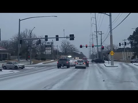 Snow in Little Rock, AR. Icy Road. February 14, 2021.